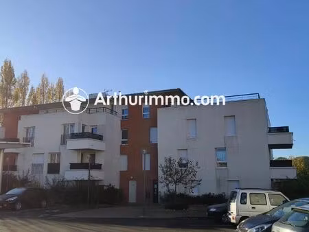 location appartement 2 pièces 43 m2 à savigny-le-temple
