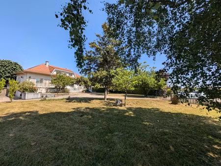 vente propriété 7 pièces 181 m² à beaurepaire (38270)  264 000 €