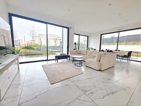 vente maison 6 pièces  157.40m²  montreuil