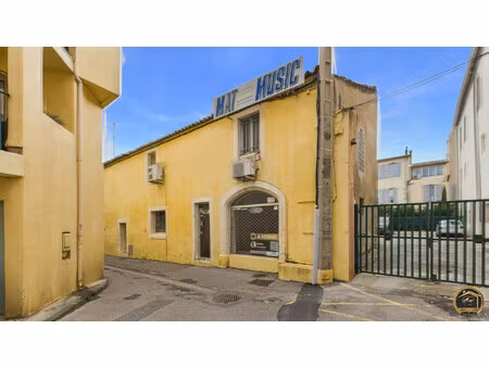 grand local commercial narbonne