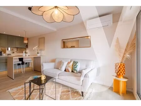 superbe t2 rénové tout confort – à 50 m de la plage et des commerces - aperçu mer - garage