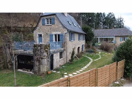 vente maison 8 pièces 192 m² à golinhac (12140)  325 500 €