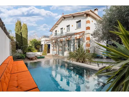 vente maison 6 pièces 220m2 marseille 12eme (13012) - 1590000 € - surface privée