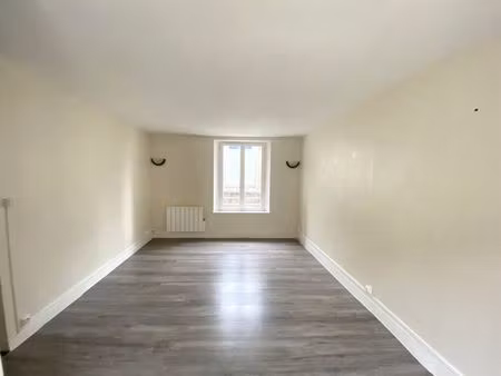 location appartement 1 pièce 25m²