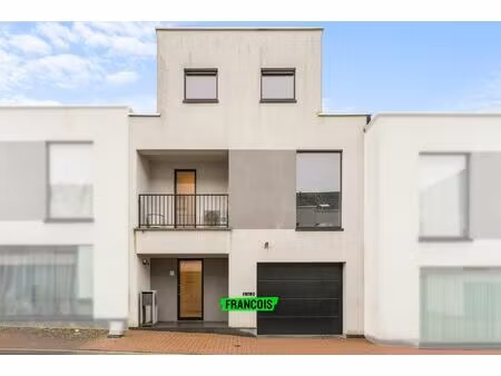 huis te koop in zottegem met 4 slaapkamers