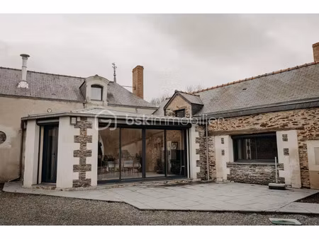 vente maison 6 pièces 132 m² à saint-jean-de-linières (49070)  410 000 €