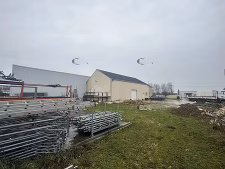 entrepôt avec bureaux de 296 m² à louer / à vendre - guignes (77)