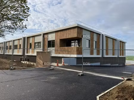 locaux d'activités neufs à partir de 358 m² à vendre à marines (95)