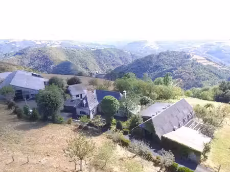 vente maison 8 pièces 240 m² à saint-hippolyte (12140)  369 000 €