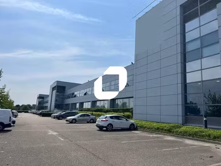 a louer  grands espaces de bureaux - zone logistique