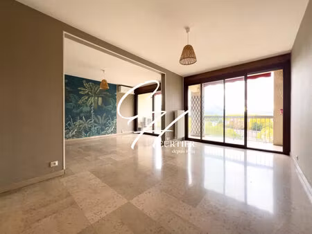 location appartement 4 pièces 97m2 grenoble 38100 - 900 € - surface privée