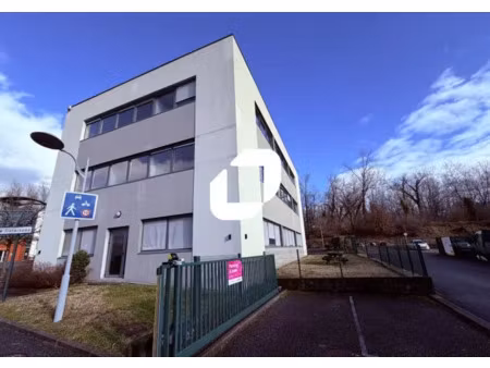 location bureau bernin 38190