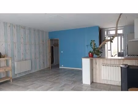 pied a terre dans la petite cite de caractere