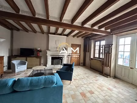 maison de bourg avec dépendances et fort potentiel