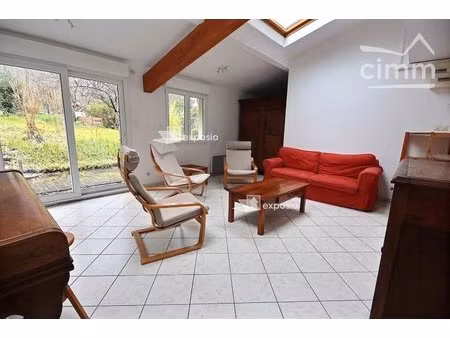 location gresivaudan crolles : maison meublee t5 avec terrain clos