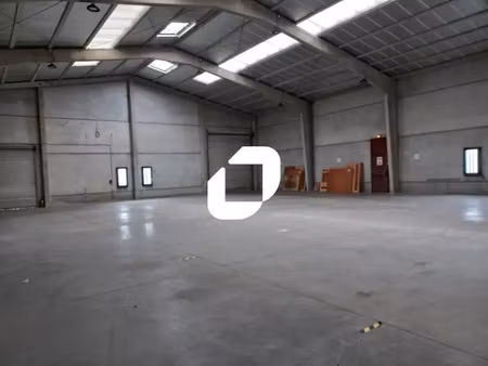 a louer  locaux d'activites - haute borne