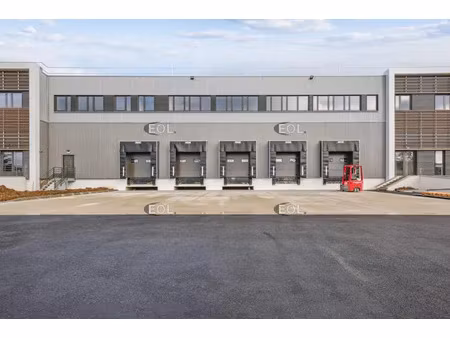 a louer - bâtiment logistique de 12 633 m²