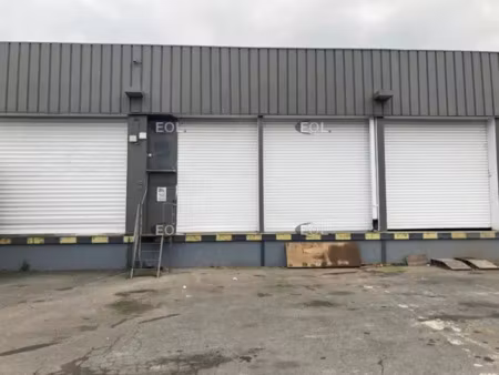 location d'un entrepôt de 190 m² avec quai à villeneuve-saint-georges (94)