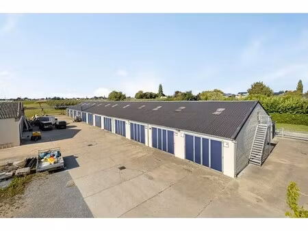 commercieel te koop in vroenhoven