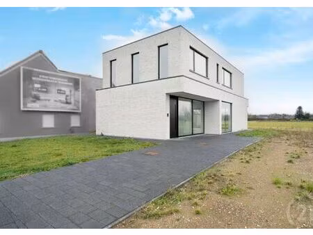 huis te koop in heffen met 4 slaapkamers