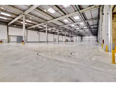 a louer - entrepôt logistique de 6 332 m² à servon (77)