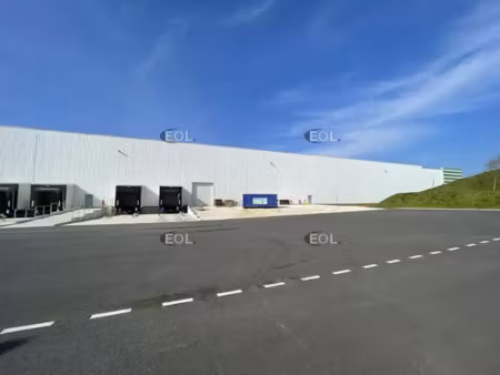 a louer : cellule logistique de 4 896m² - bruyères sur oise (95)