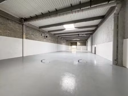a louer - locaux d'activité de 880 m²