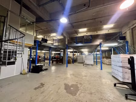 a louer - local d'activité avec bureaux de 956 m²