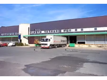 entrepôt logistique de 665 m² à louer à lieusaint (77)