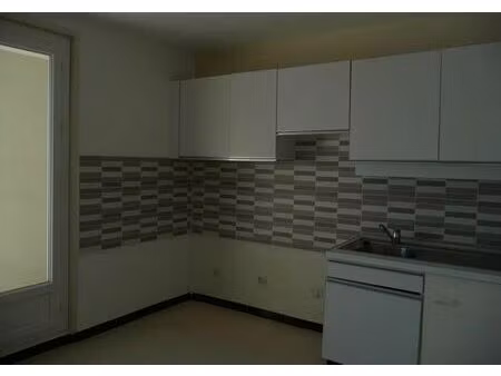 location appartement 3 pièces 57 m² à saint-étienne (42000)