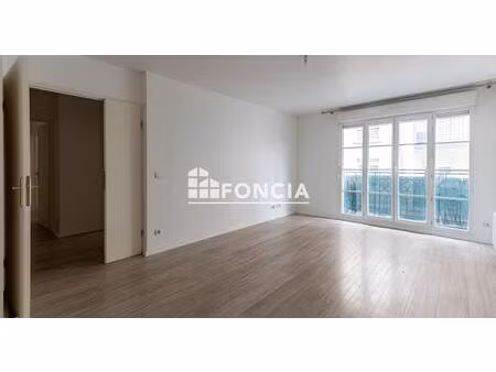 f3 centre ville  65 87 m² avec balcon et deux places de parking