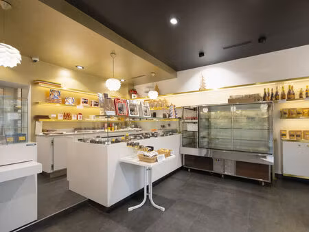 vente local commercial 170m2 reims 51100 - 258000 € - surface privée