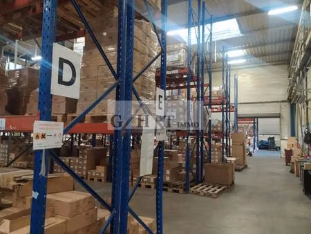 entrepot bureaux 3680 m² a vendre a torcy