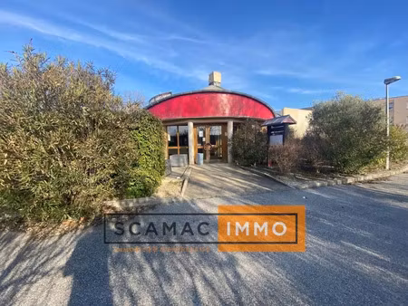 local commercial de 400m²