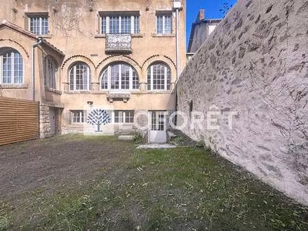 location maison à bressuire (79300) : à louer / 68m² bressuire