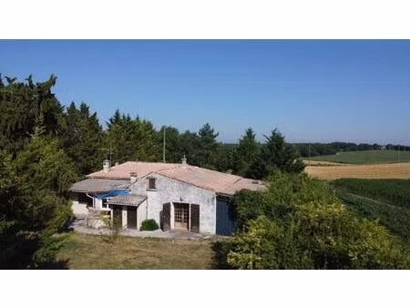 maison de campagne en pierre  3 chambres  atelier  sans voisins proches  avec fort...