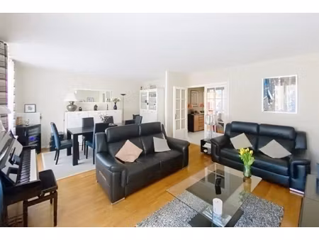 appartement t5 de 102 m² limite lyon 3ème