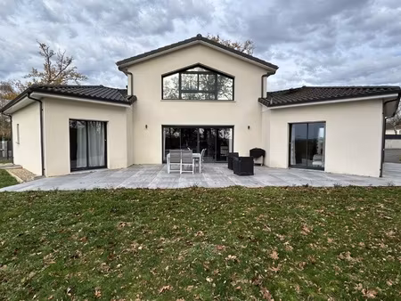 maison 6 pièces - 160 m²