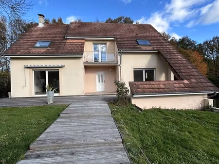 maison 6 pièces - 147 m²