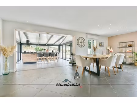 maison 7 pièces - 174 m²