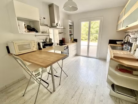 maison 7 pièces - 200 m²