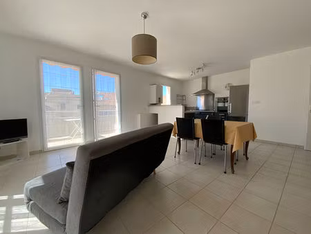 location appartement 3 pièces 70 m² à crest (26400)