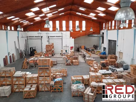 ensemble immobilier d'activités de 2 000 m² avec foncier à