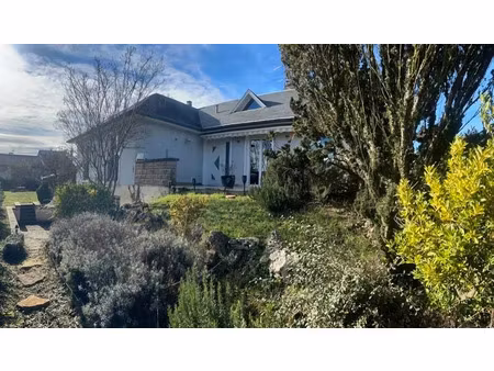 vente maison 6 pièces 190 m² à saint-priest (69800)  583 790 €