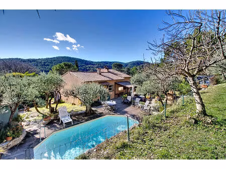 exclusivite maison a vendre figanieres - 88m² environ sur un terrain de 4895m² avec piscin