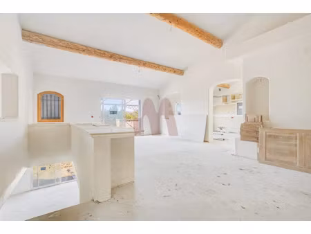 vente maison 8 pièces 550 m² à roussillon (84220)  790 000 €