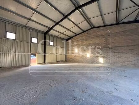 local d'activités à louer