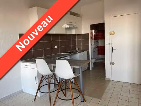 location appartement 1 pièce 26 m² à draguignan (83300)