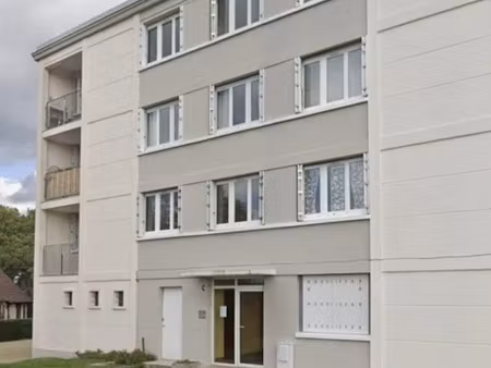 vente appartement 3 pièces 53.6 m² à vierzon (18100)  46 000 €