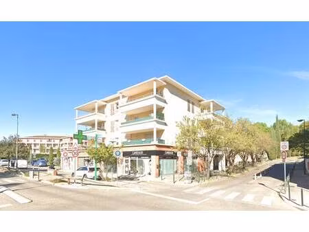 local commercial à louer